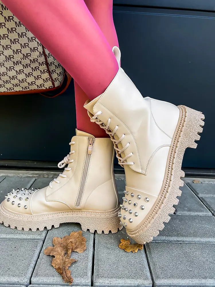 Členkové čižmy zdobené nitmi EMALINE+ - next