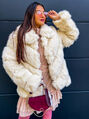 Biela kožušinová bunda EADEN+