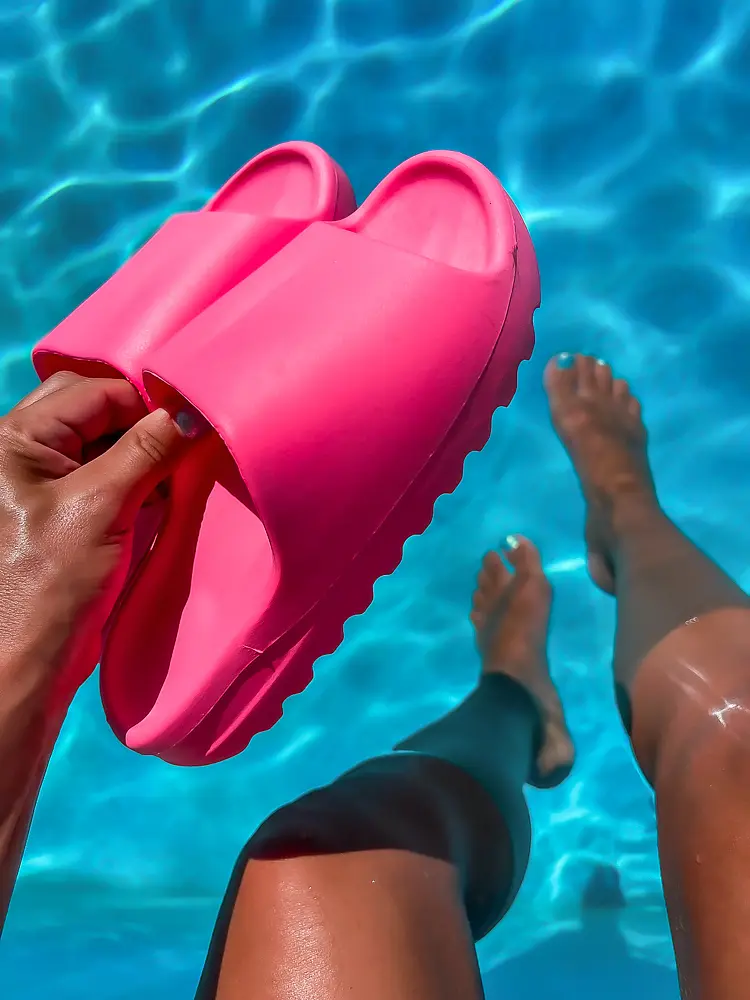 Dámske šľapky DALYA*