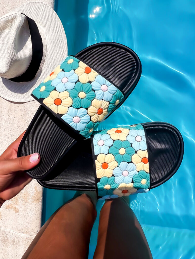 Kvetované gumené papuče FLOWER+