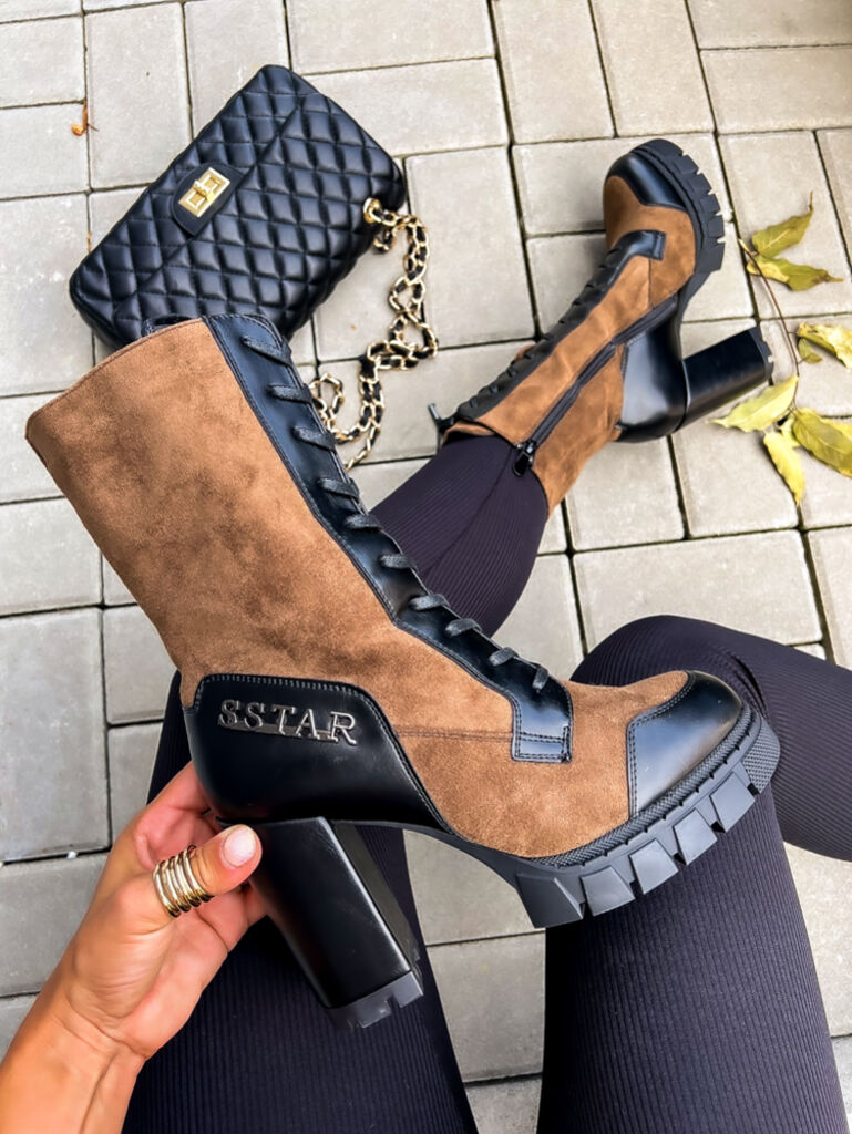 Kotníkové šnúrovacie čižmy MAISHA+