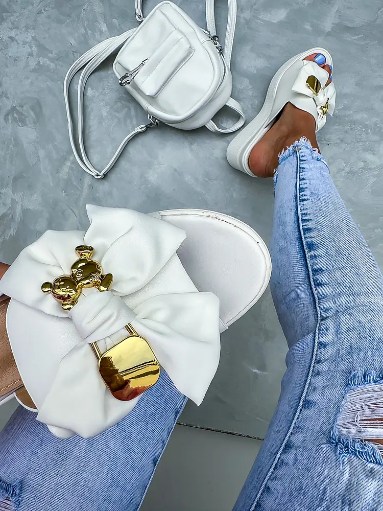 Platformové šľapky so zlatou ozdobou ENOLA+ - next