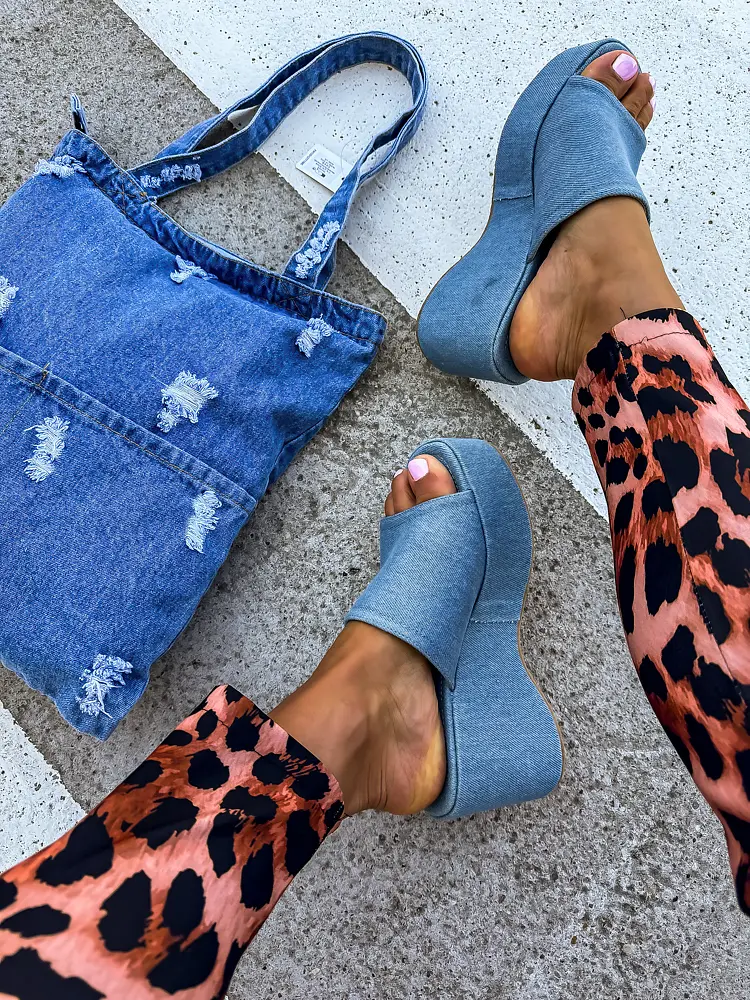 Denim šľapky na platforme CALLANI- - next