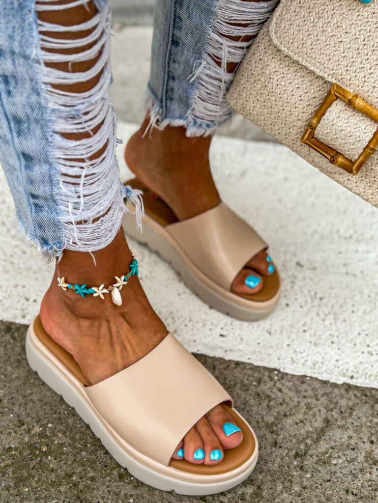 Béžové dámske šľapky LORANA+ - next