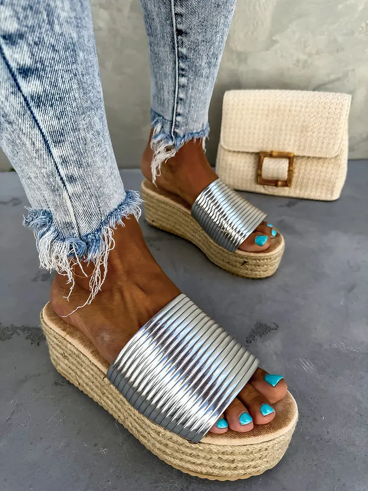 Strieborné platformové šľapky ATHENA- - next