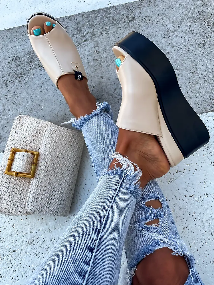 Béžové platformové šľapky JESSAMINE- - next