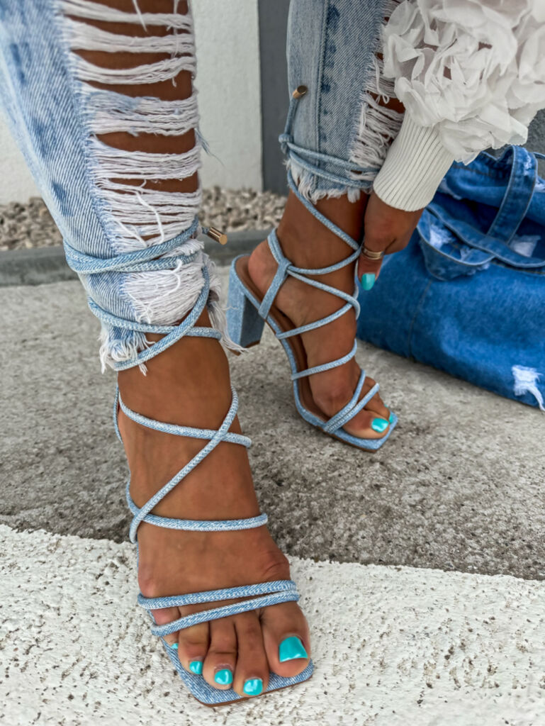 Elegantné sandále na viazanie DENA+ - next