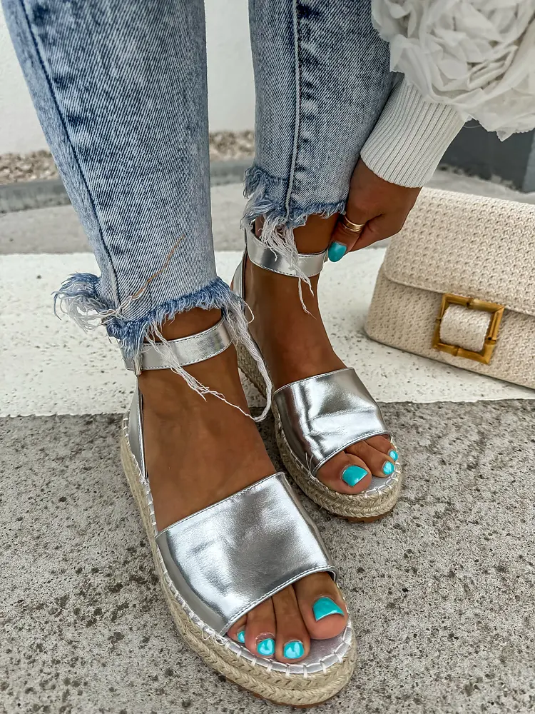 Elegantné sandále VALETTA- - next