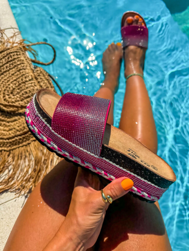 Šľapky zdobené kamienkami KAROLINE+