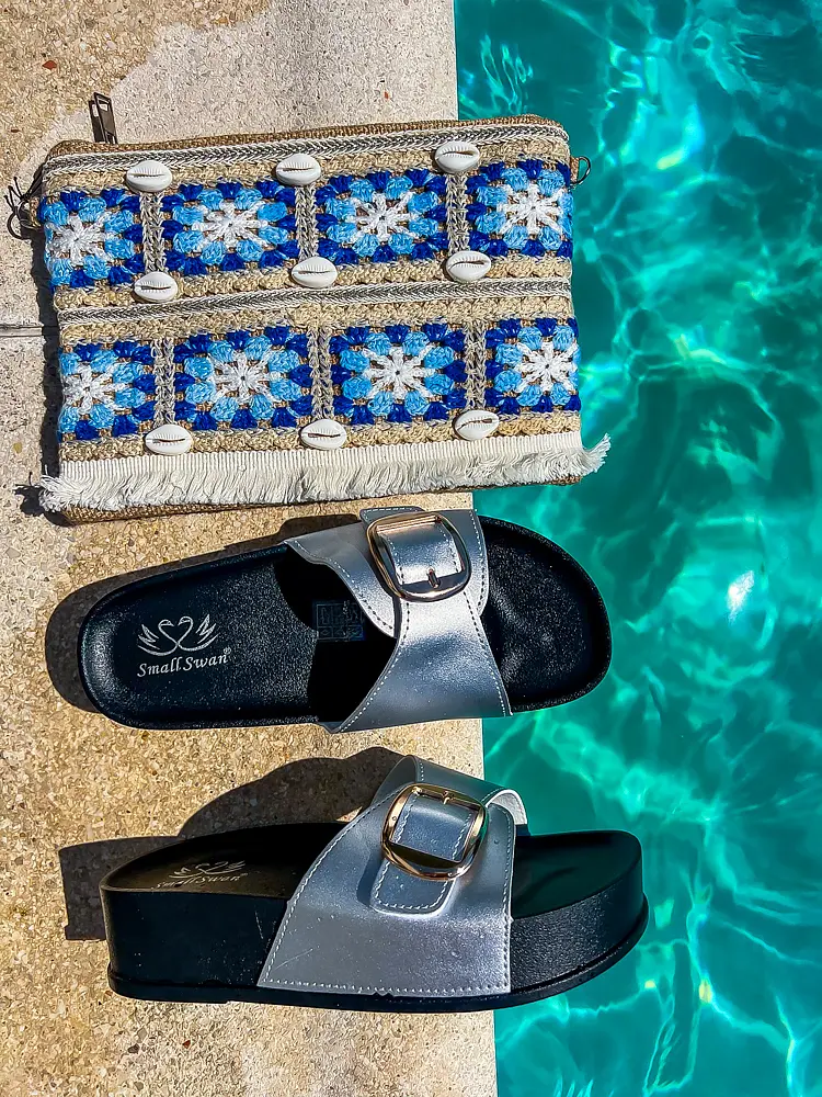 Platformové šľapky so zlatou ozdobou EASTON-