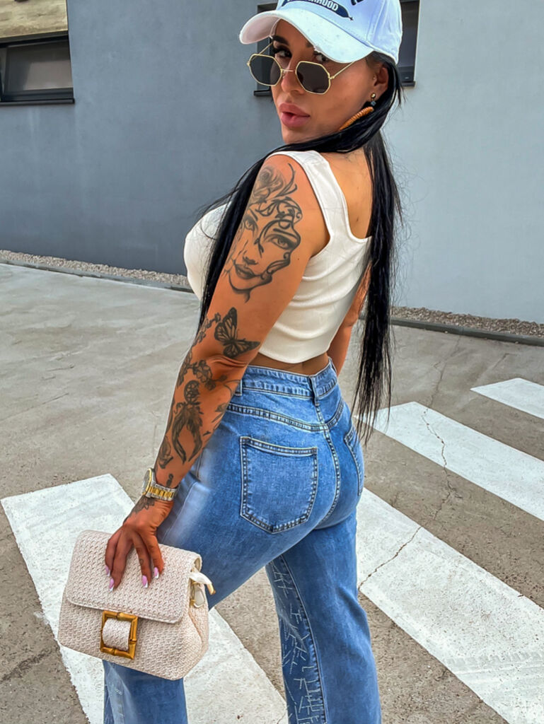 Vrúbkovaný top DARIAN+ - next