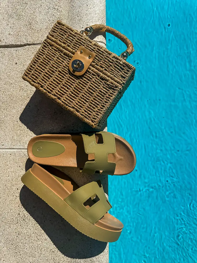 Platformové zelené šľapky MIRAYA+ - next