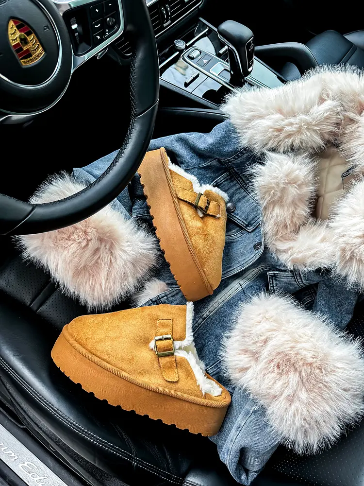 Teplé semišové papuče DAMARIS- - next