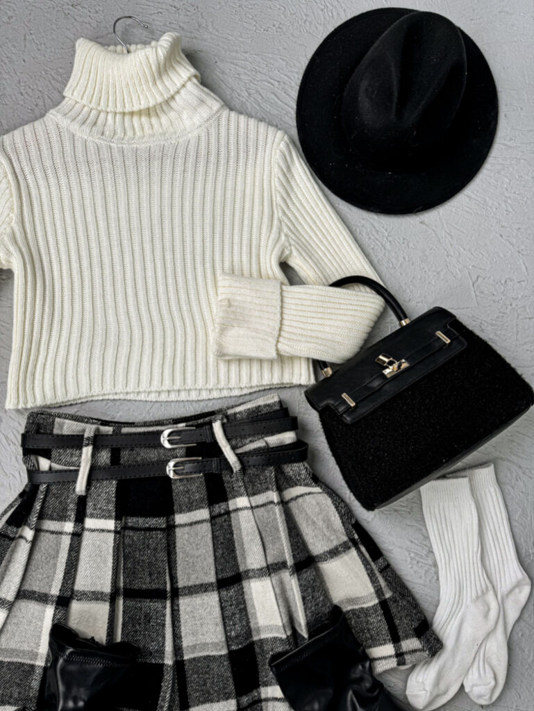 Krátky dámsky rolák MARIETTA+ - next