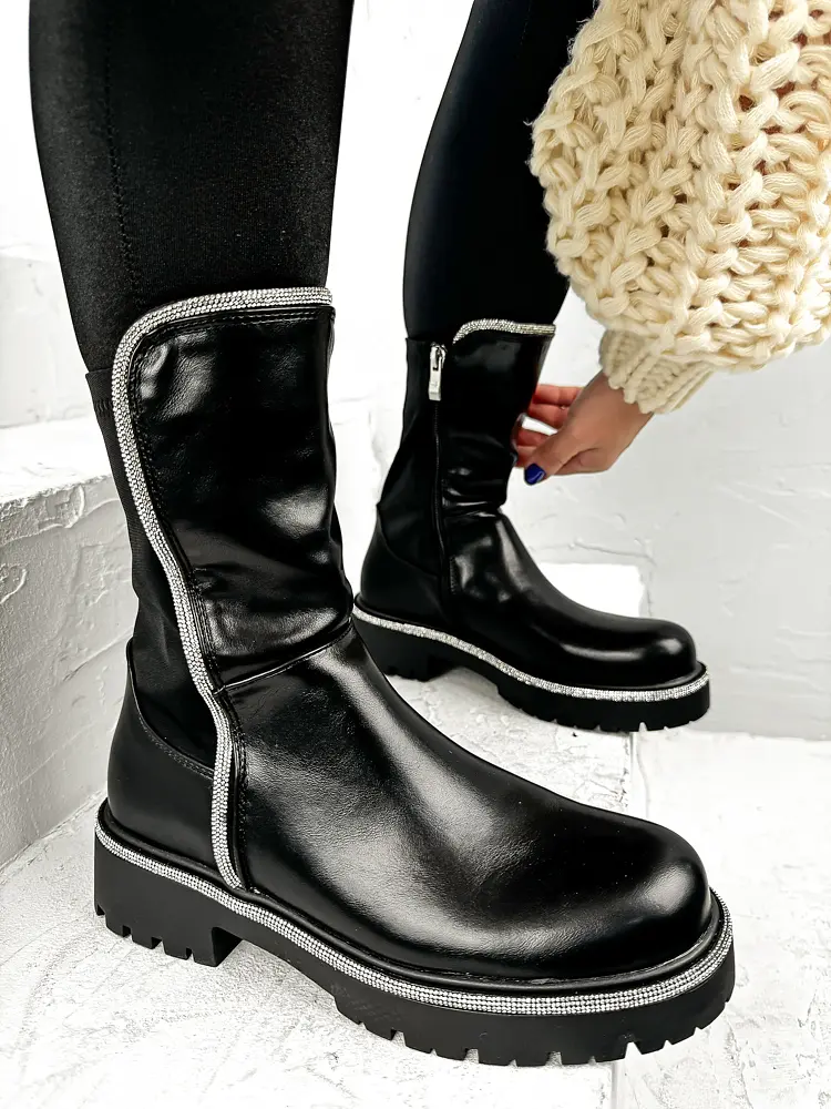 Členkové čižmy so striebornou ozdobou MADINA+