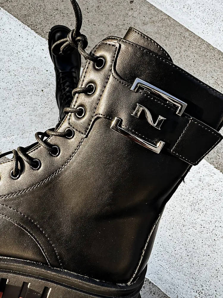 Šnúrovacie čižmy s ozdobou JESSE+ - next