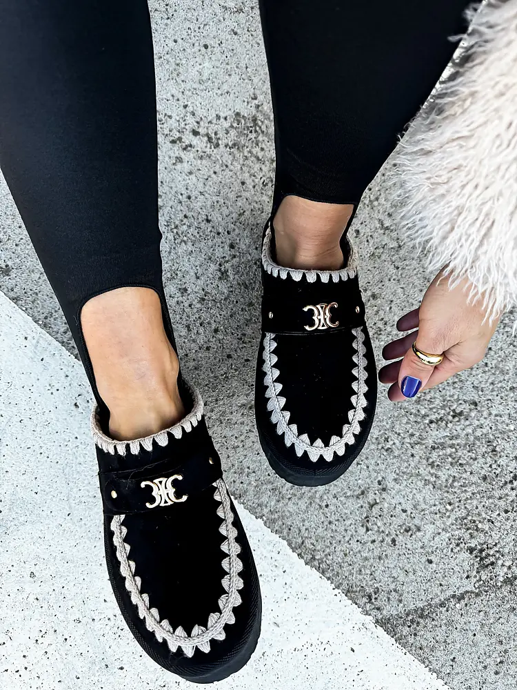 Teplé semišové topánky so zlatou ozdobou HADILA- - next