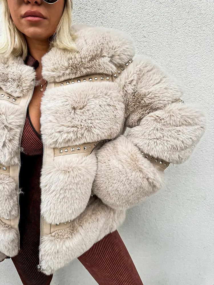 Kožušinková bunda zdobená nitmi AMELIE+ - next