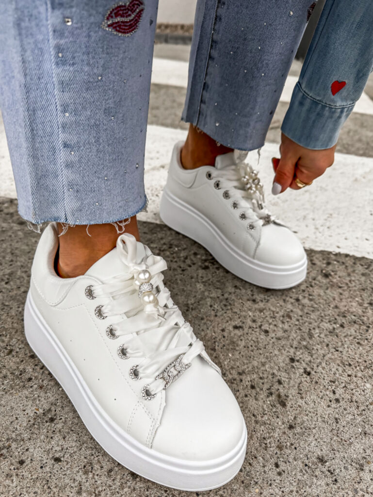 Platformové tenisky zdobené kamienkami ZELINA - next