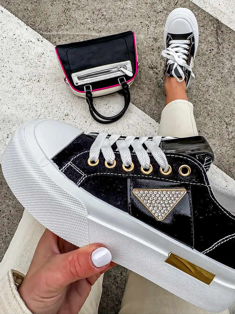 Čierne tenisky zdobené kamienkami IMOLA - next