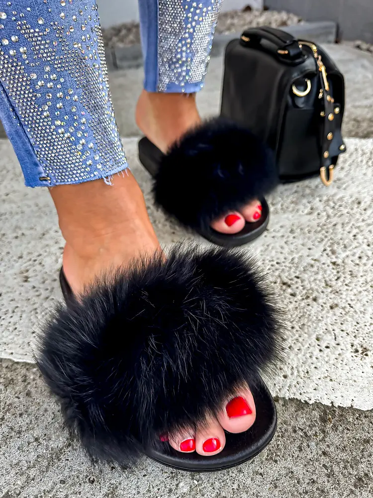 Chlpaté dámske šľapky ROMILA-