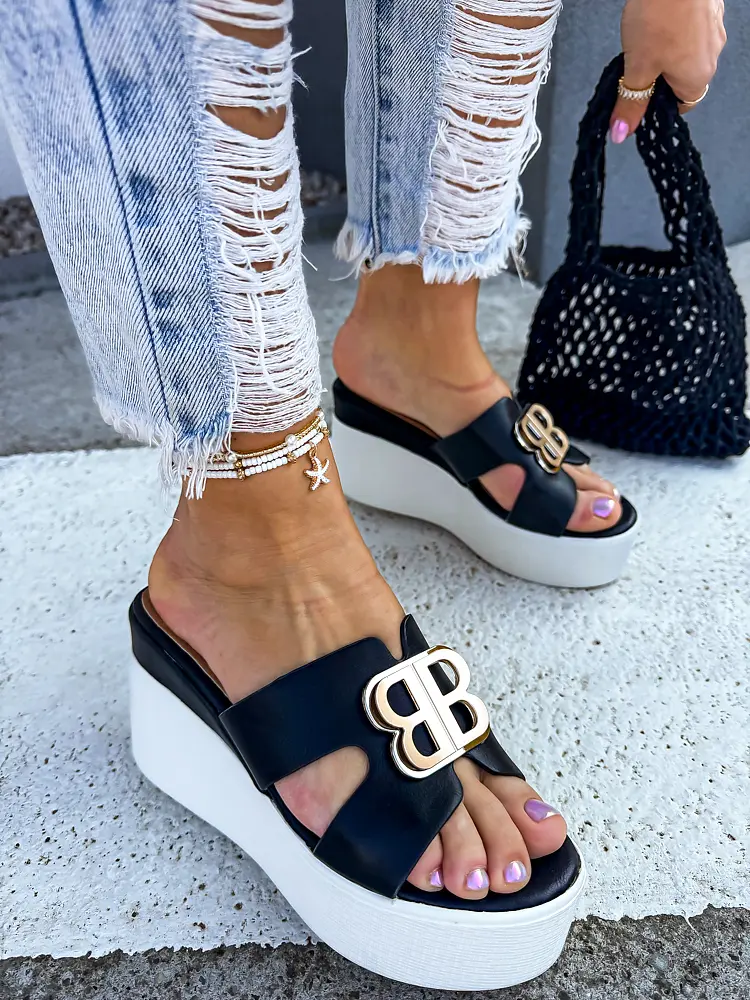 Platformové šľapky s ozdobou DESIREA+ - next