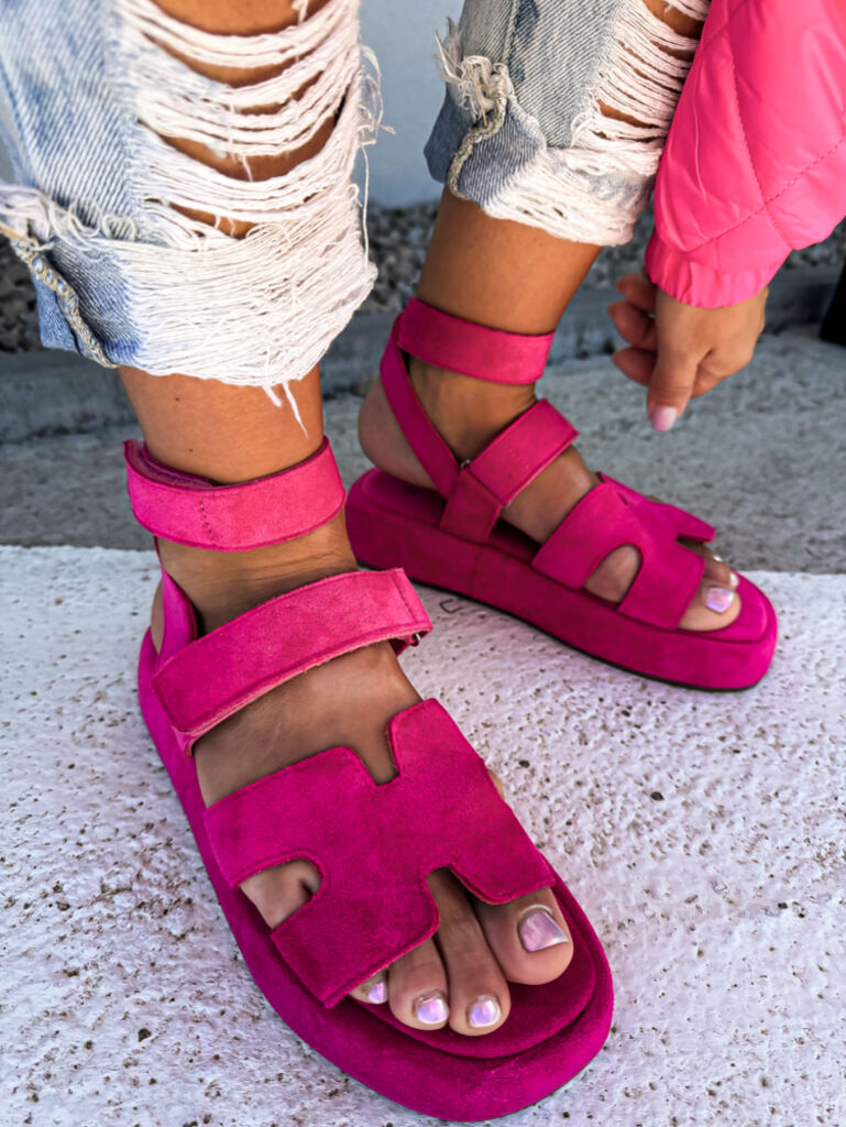 Semišové sandále na suchý zips MAIKO - next