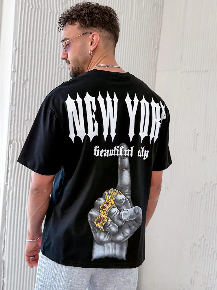 Čierne pánske tričko s potlačou 