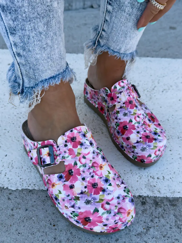 Vzorované zdravotnícke šľapky POPPY - next