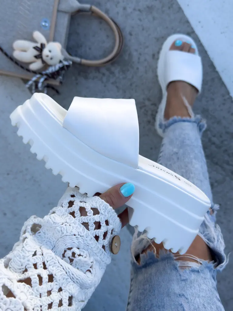 Platformové dámske šľapky YOLANDA- - next