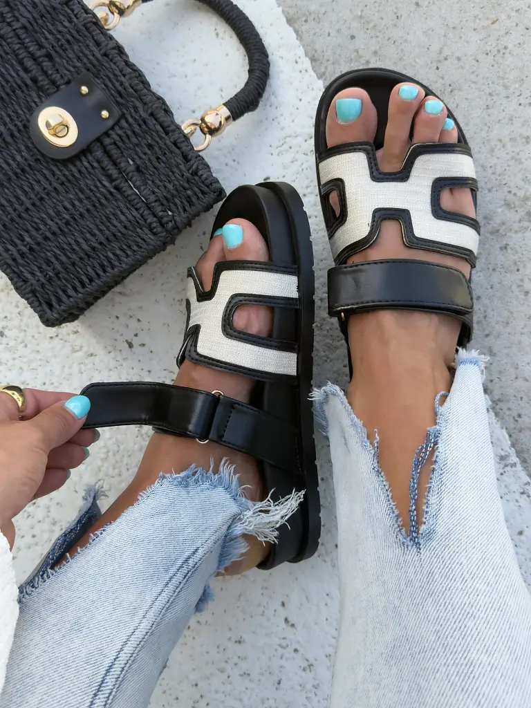 Čierne dámske šľapky JOSLEEN