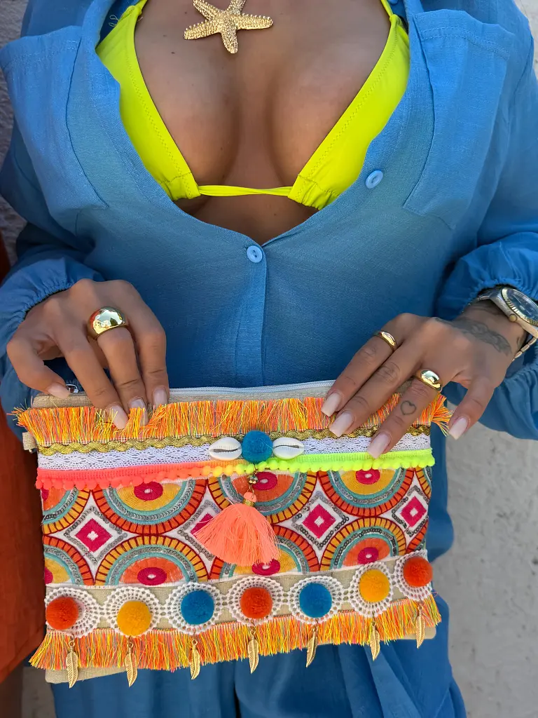 Vyšívaná kabelka ESTERA-