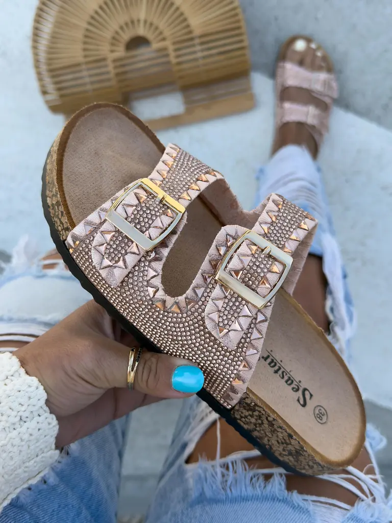 Šľapky zdobené kamienkami ANGELA - next