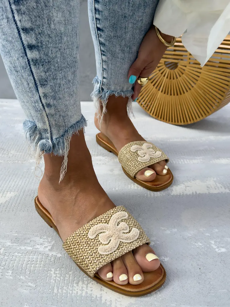 Béžové dámske šľapky DEBRA-