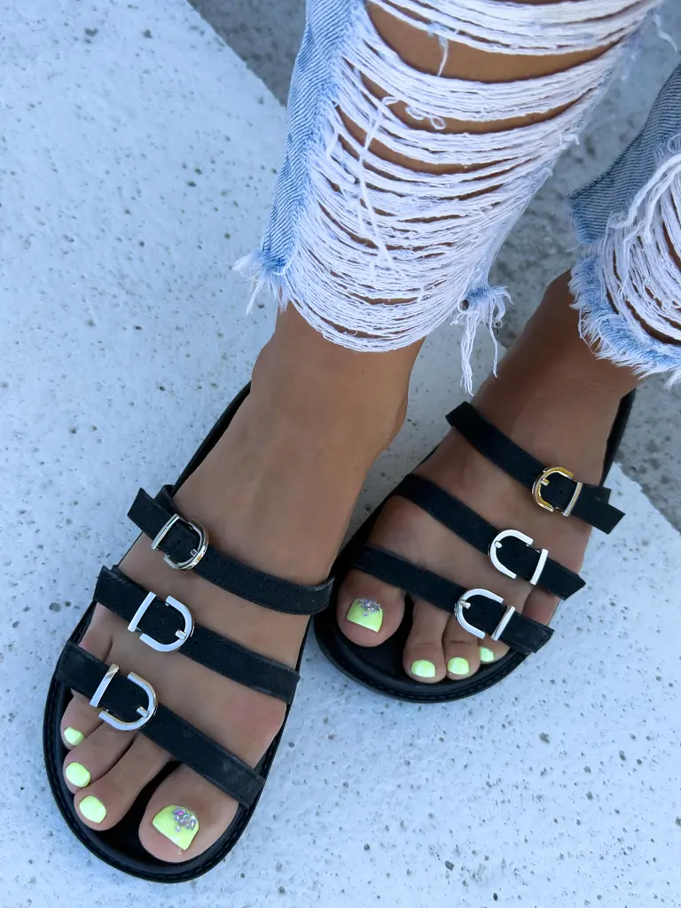 Čierne dámske šľapky MALUBA-