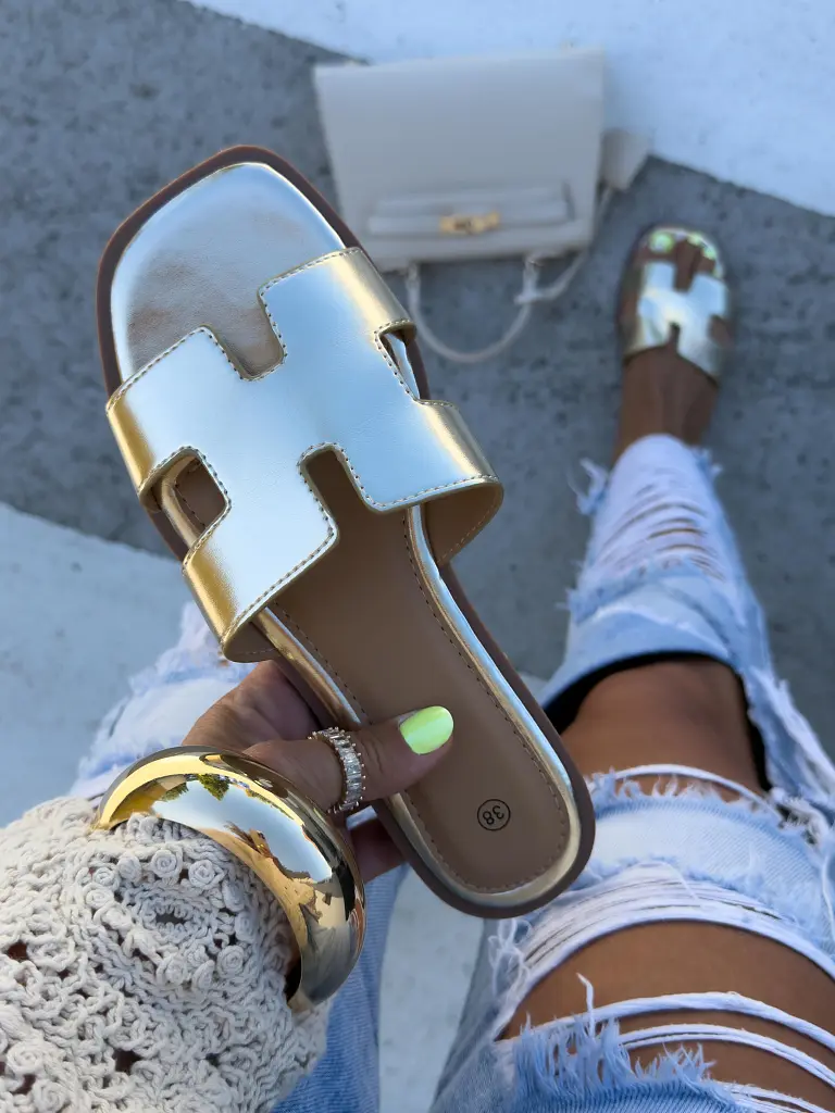 Zlaté dámske šľapky MEREDITH-