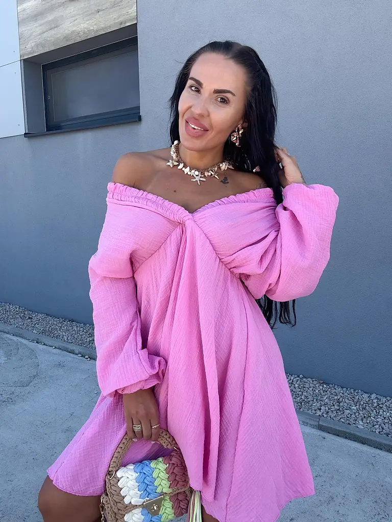 Ružové mušelínové asymetrické šaty BRIENNE - next