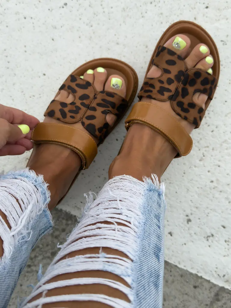 Leopardie dámske šľapky NEPTUNE