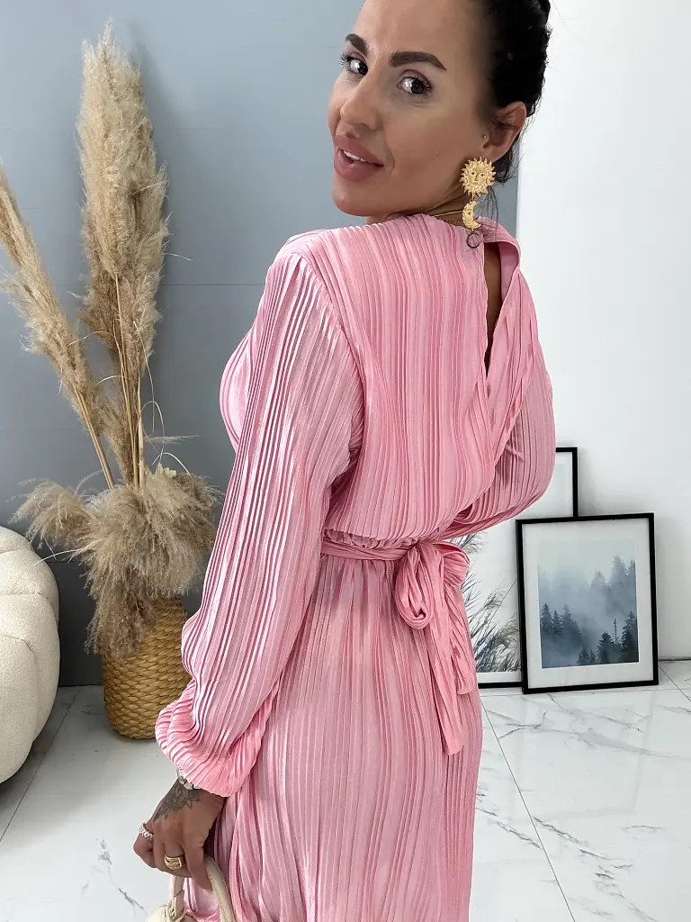 Plisované šaty s V-výstrihom a opaskom AMANDA - next