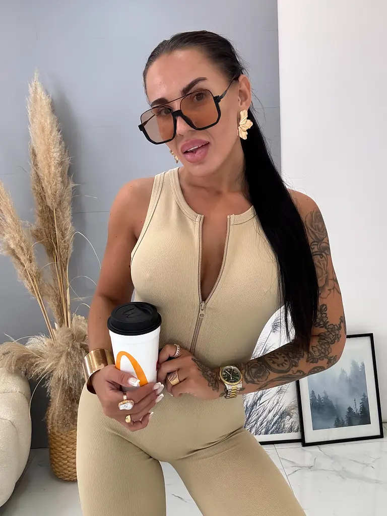 Tvarujúci vrúbkovaný overal OLINDA