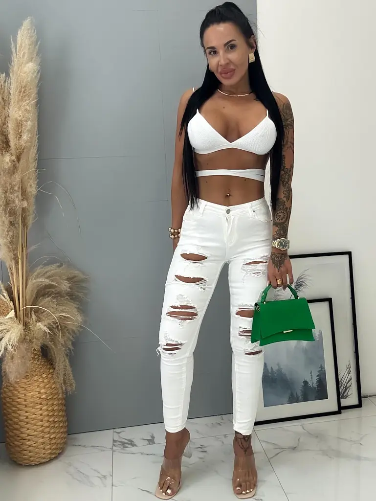 Biele roztrhané dámske rifle+