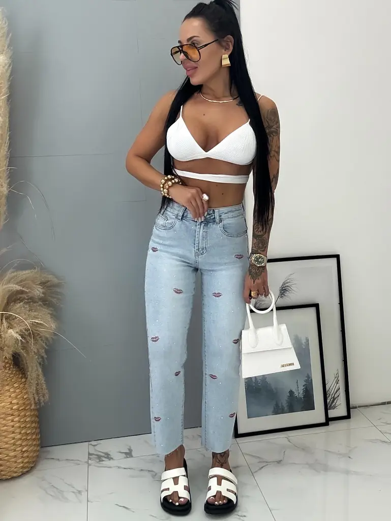 Modré mom fit rifle zdobené kamienkami