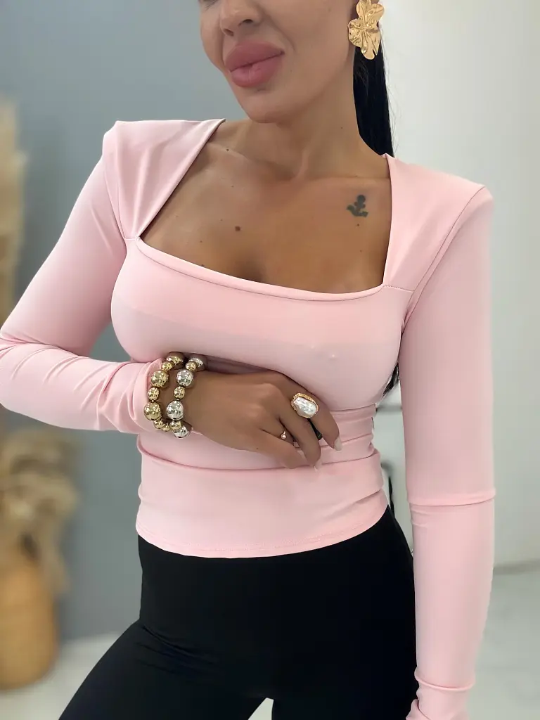 Elastické tričko s vypchávkami MARNA - next