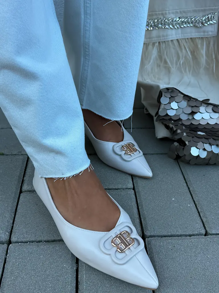 Balerínky s ozdobou ADIRE - next