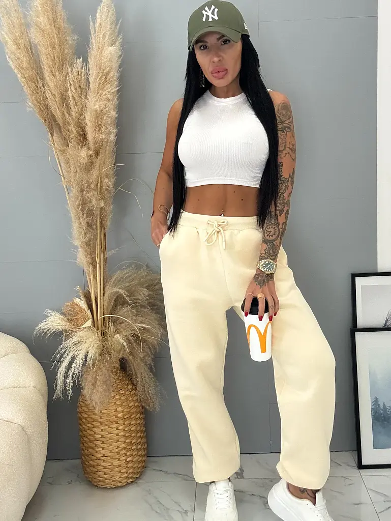 Zateplené športové nohavice s gumeným pásom ILARA