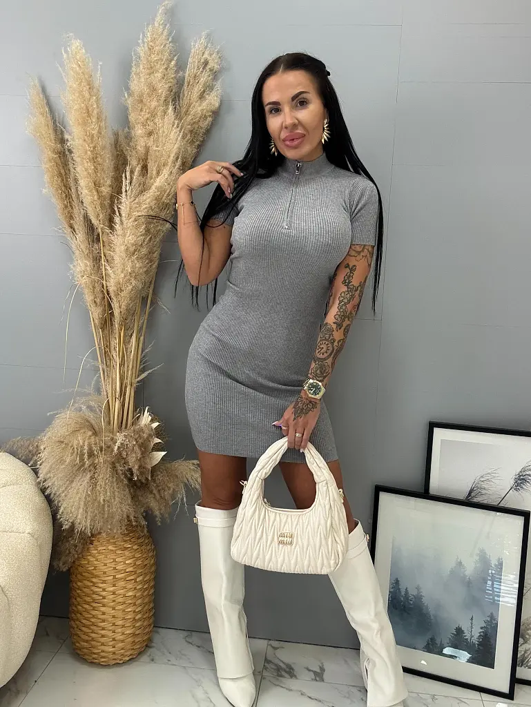 Pletené minišaty z rebrovaného materiálu so zipsom KALIA - next