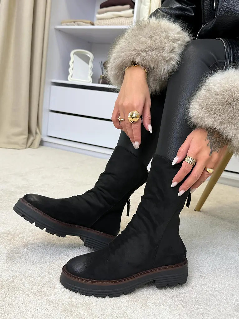 Členkové semišové čižmy FRINA