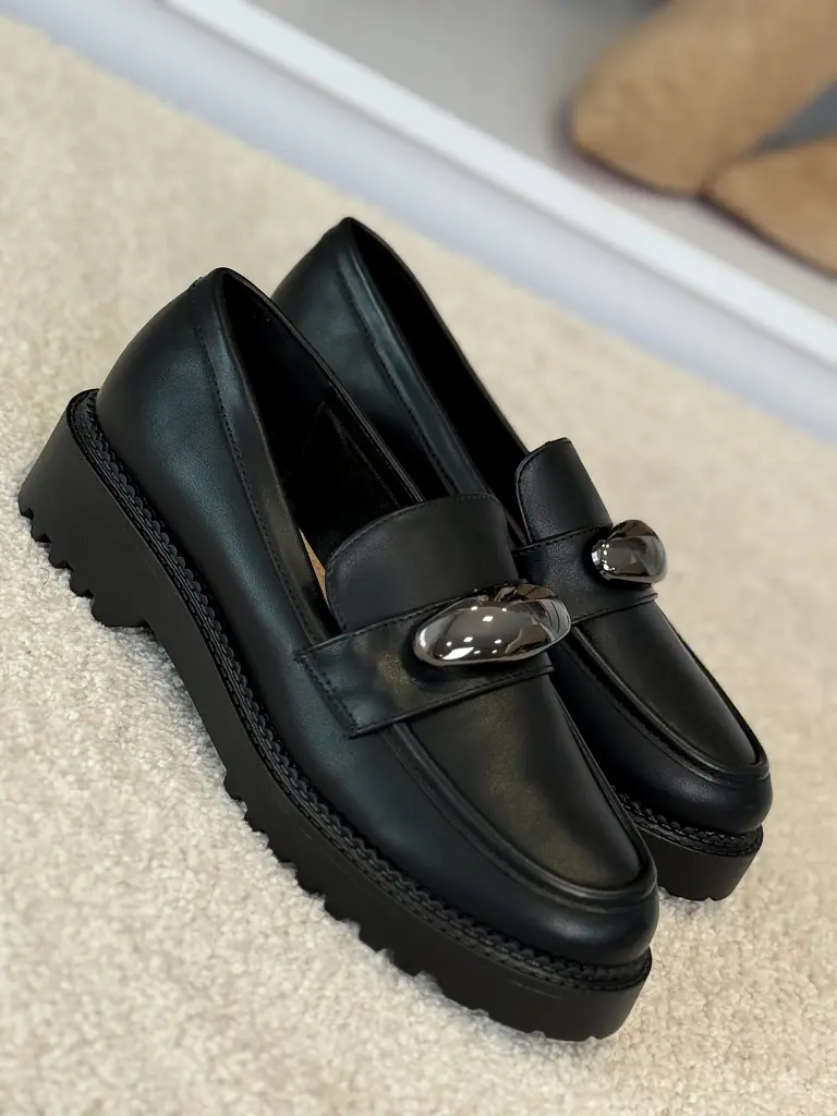 Čierne mokasíny SELIRA - next