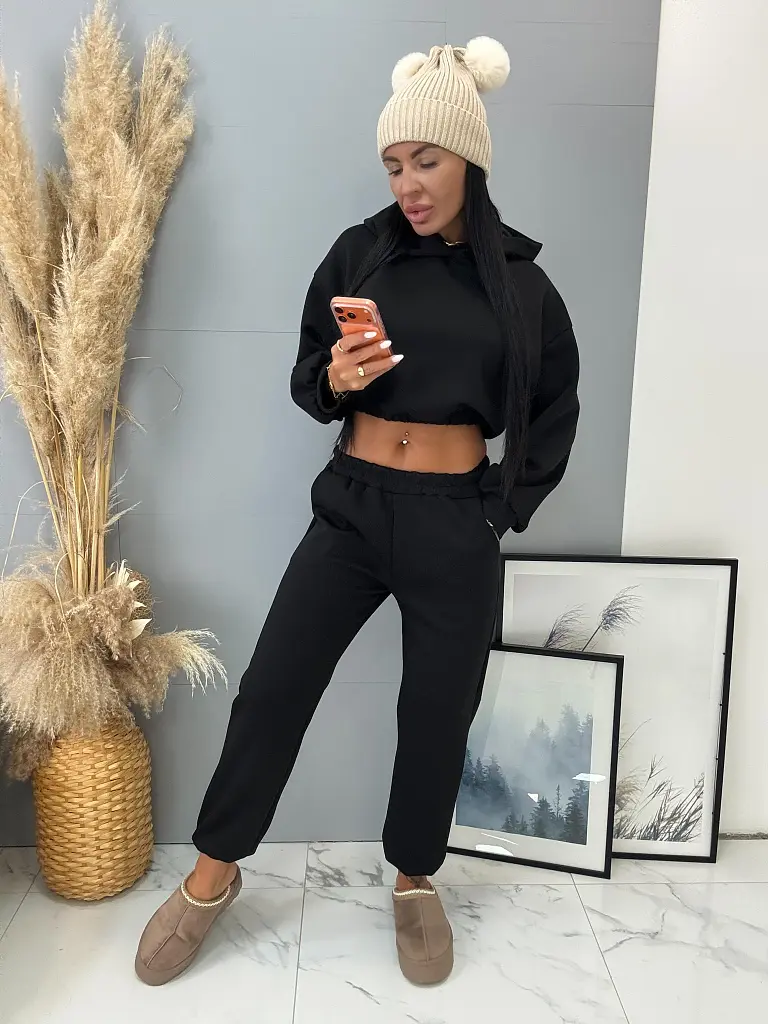 Dámska športová súprava s kapucňou HINTIA