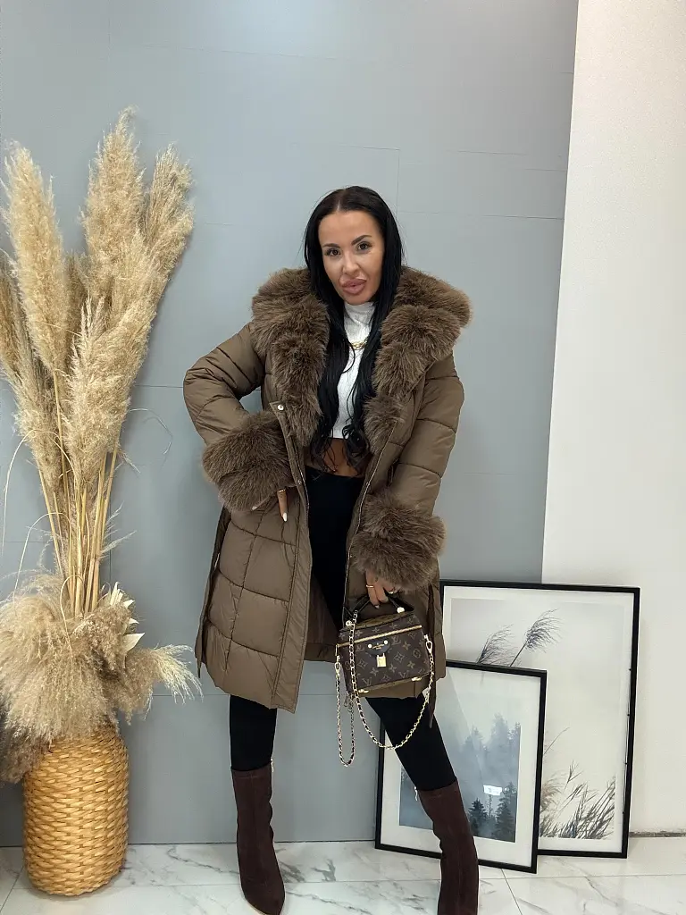 Dlhá bunda s kožušinou a opaskom LAUNA - next